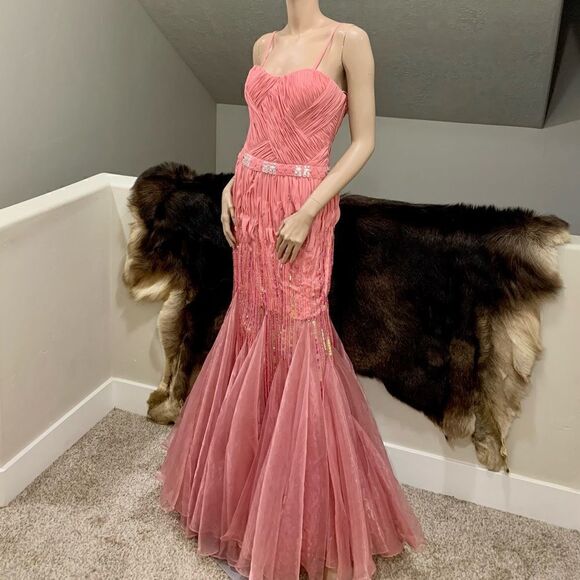 Vintage Style, Multiple Ways to Wear, Stunning Sequins & Beaded Mermaid Gown - Picture 8 of 16